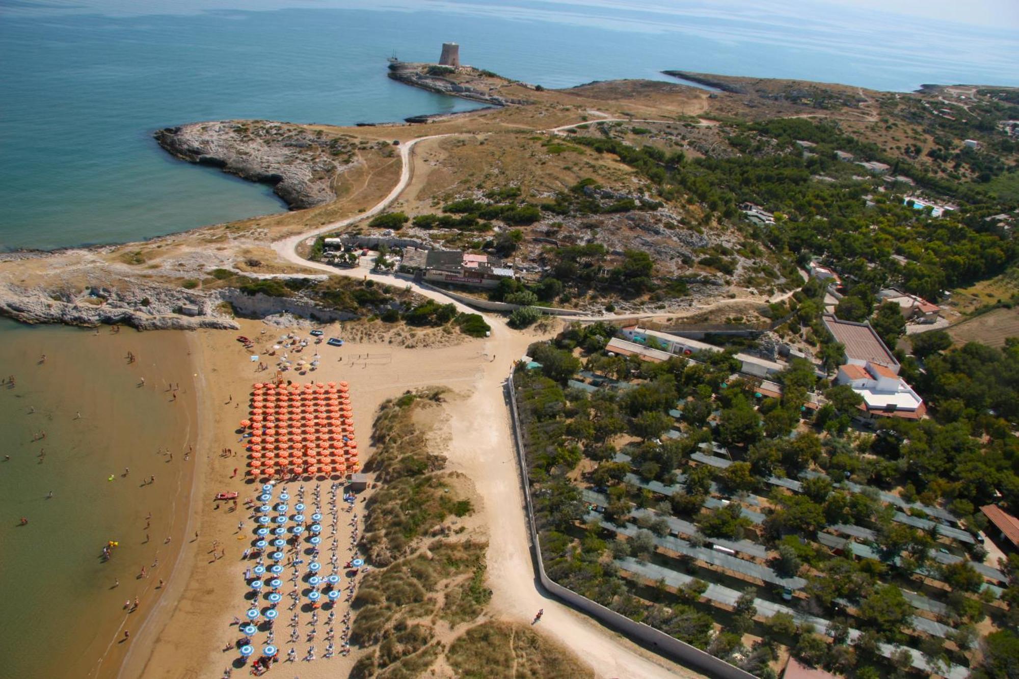 Camping Village Baia Falcone ヴィエステ エクステリア 写真