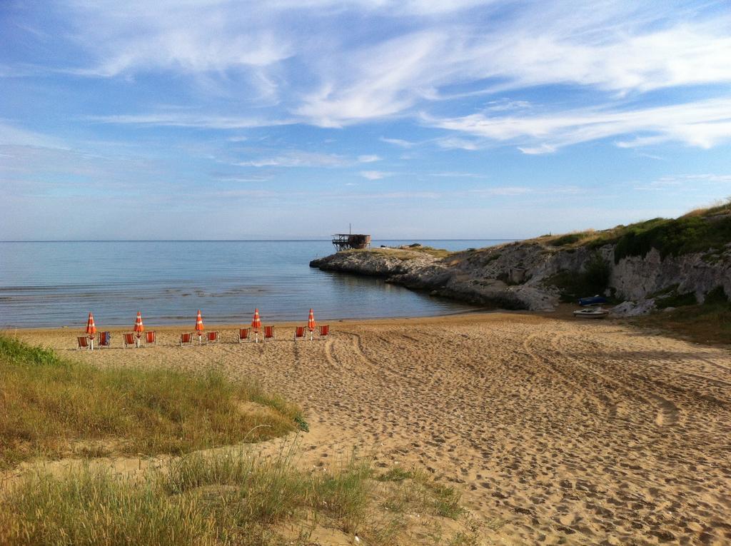 Camping Village Baia Falcone ヴィエステ エクステリア 写真