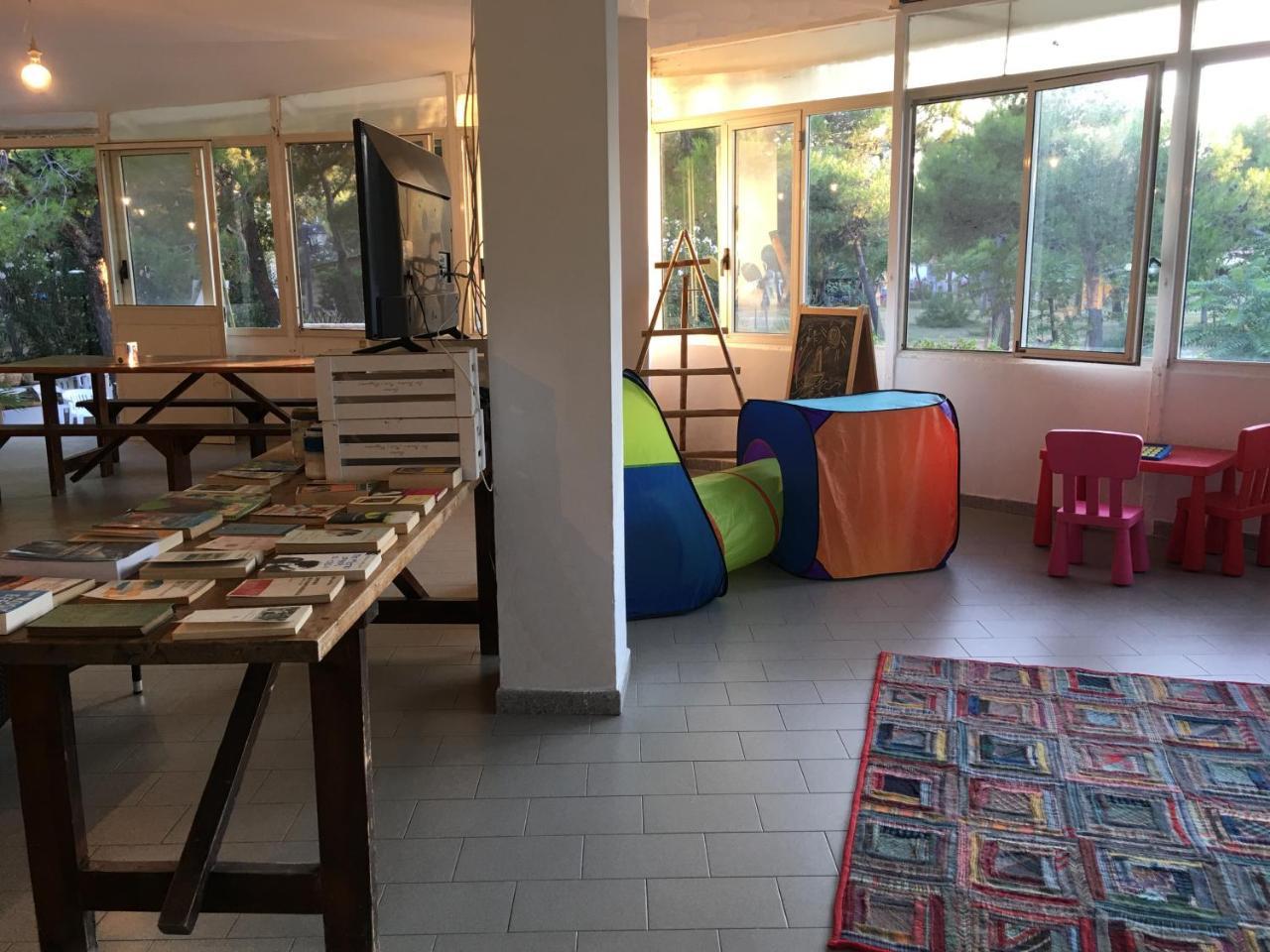 Camping Village Baia Falcone ヴィエステ エクステリア 写真